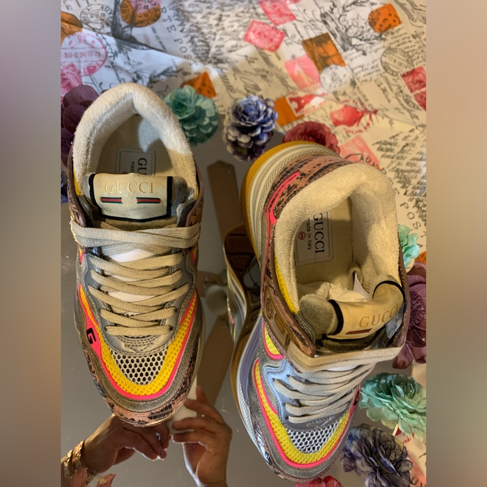 Euc!!Gucci/Python Skin Printed Sneakers - image 6